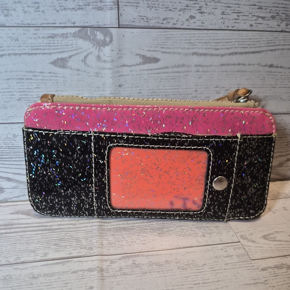 Consuela Card(Also Includes Section For Cash)Wallet    PLEASE LOOK AT ALL PICS! - Picture 3 of 15